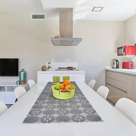 Pure Pool Sensation Sitges