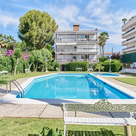 Pure Pool Sensation * Sitges