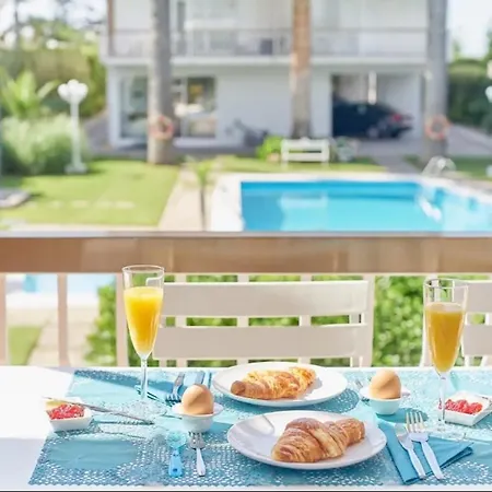 Pure Pool Sensation Sitges